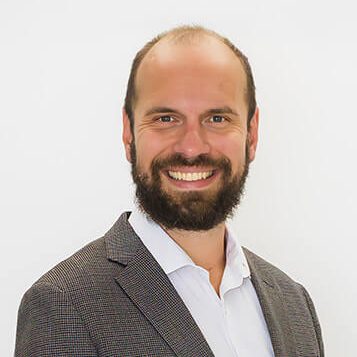 A headshot of Tim Czerniejewski.