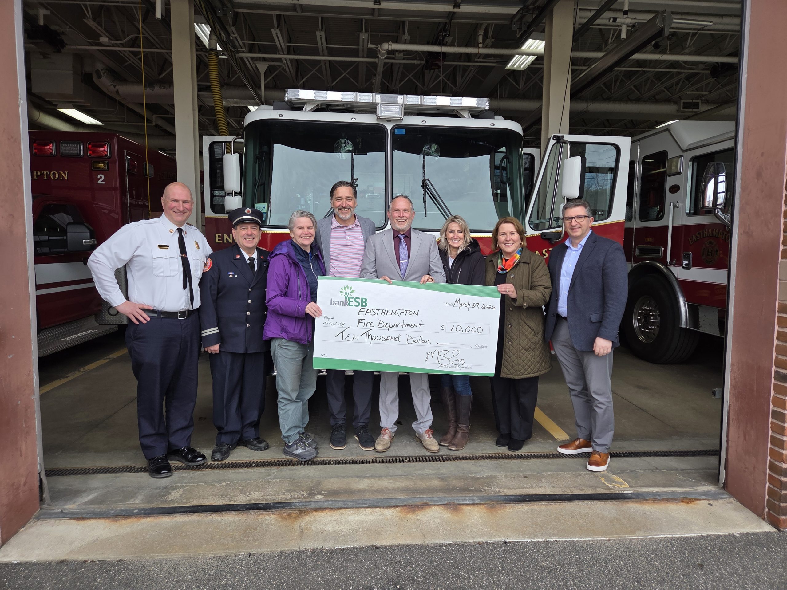 bankESB is proud to announce a $10,000 donation to the City of Easthampton Fire Department in support of its ongoing mission to protect the safety and well-being of Easthampton residents.